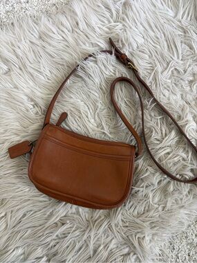 Authentic Vintage Coach 9031 Wendie Crossbody British Tan